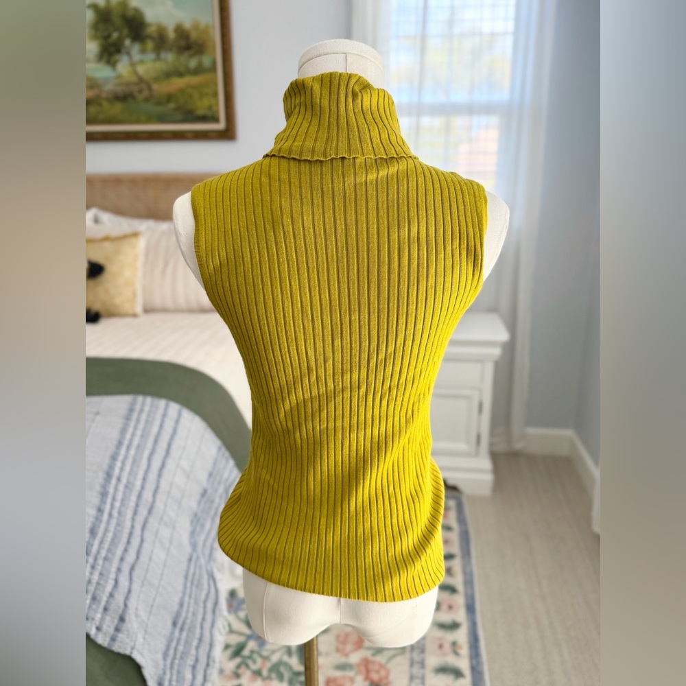 Express Sleeveless Ribbed Turtleneck Sweater M - Picture 3 of 6